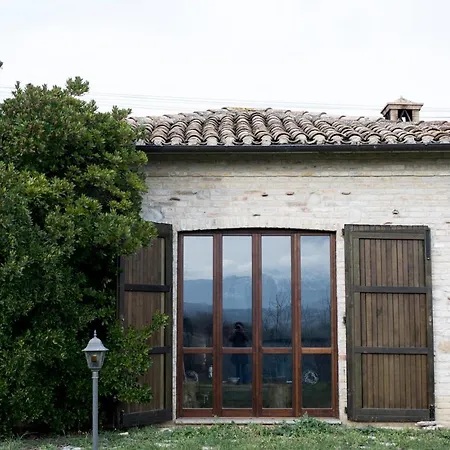 山林小屋 La Stalla